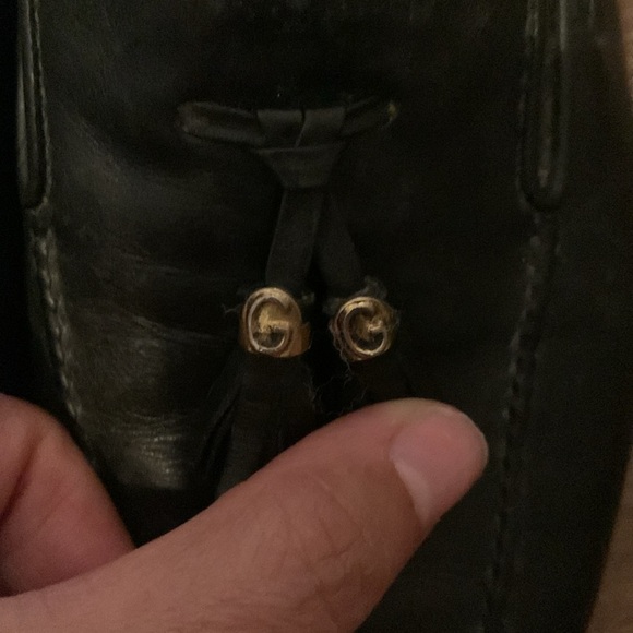 Vintage Gucci Black Leather Loafers with Tassels - Picture 3 of 12